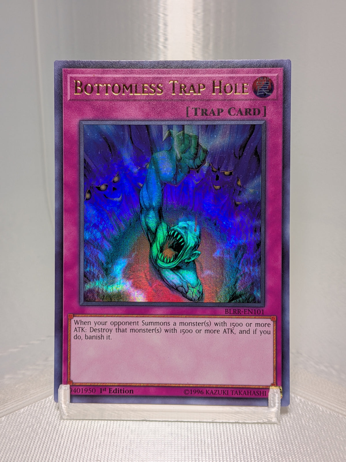 Bottomless Trap Hole - BLRR-EN101 - Ultra Rare